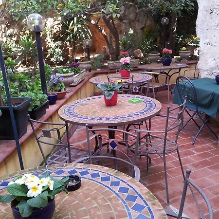 Bed & Breakfast Montevergini Centro Barocco