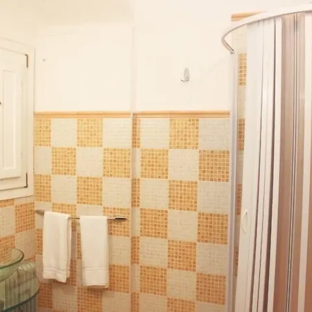 Montevergini B&B Centro Barocco Bed & Breakfast 3*