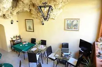 Montevergini B&B Centro Barocco Bed & Breakfast