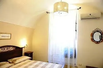 Montevergini B&B Centro Barocco 3*